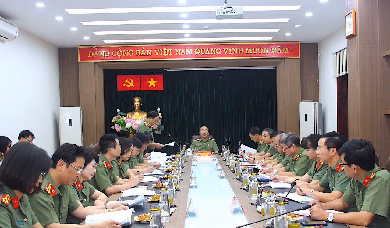 Phát huy tính chủ động, hoàn thành nhiệm vụ công tác xây dựng Đảng, xây dựng lực lượng -0