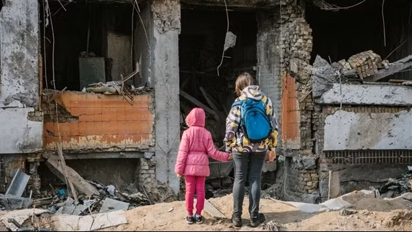 Ukraine đề nghị quốc tế hỗ trợ gần 45 tỷ USD để "bù đắp thâm hụt"