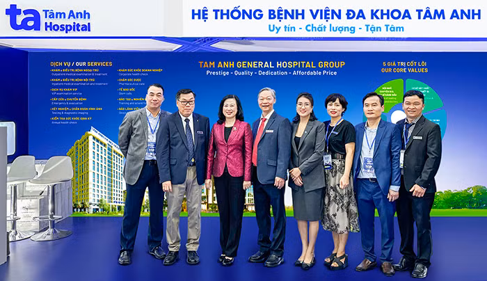 Hệ thống Bệnh viện Đa khoa Tâm Anh giới thiệu 3 công nghệ điều trị hiện đại bậc nhất Việt Nam tại VIIE 2023 -0
