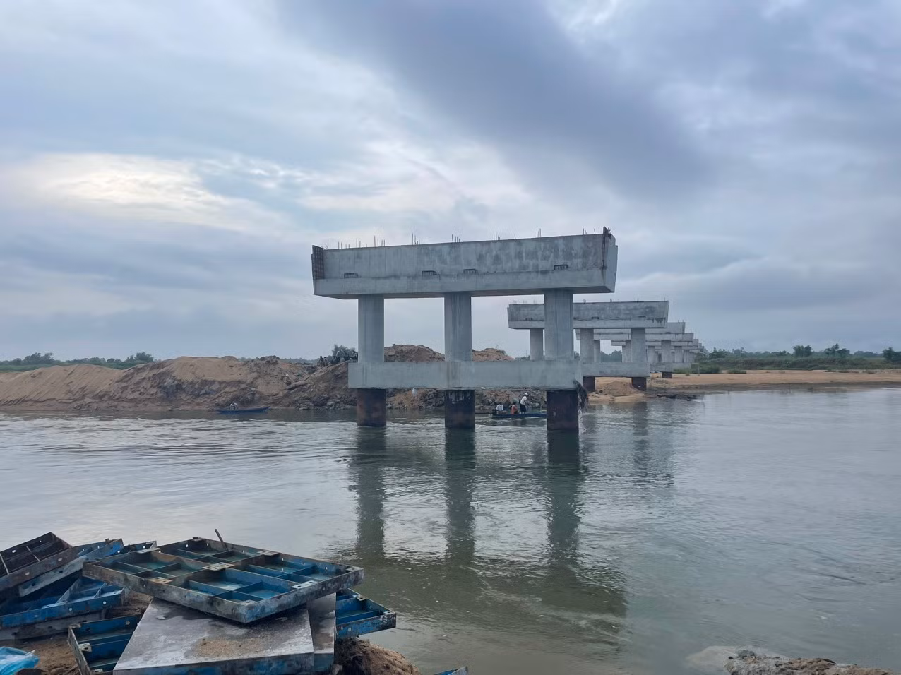 Tỉnh ủy Phú Yên chỉ đạo siết chặt an toàn tại các công trình dự án -0