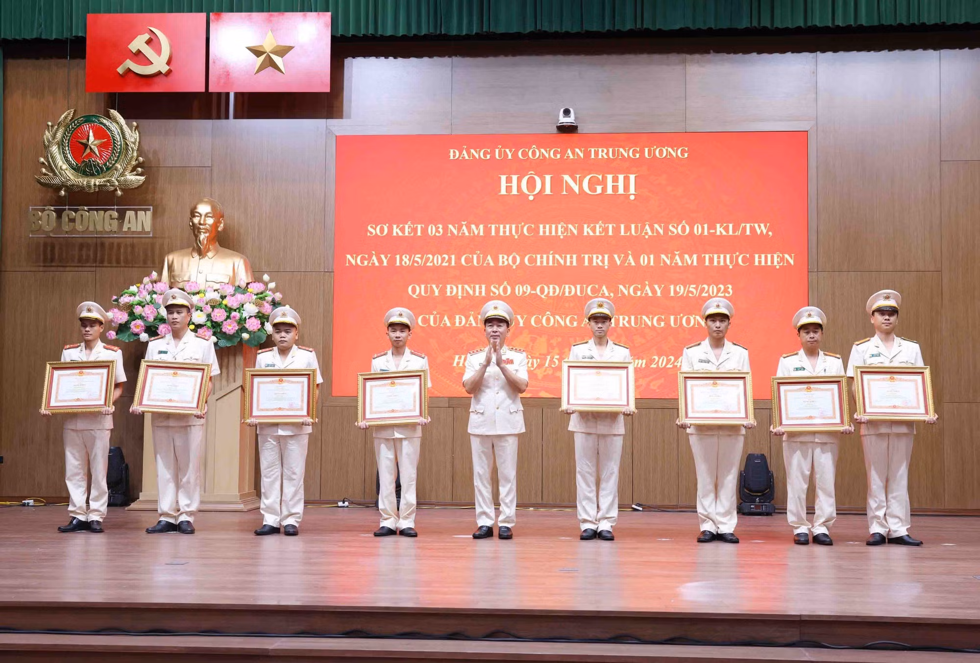 Lực lượng CAND tiên phong, gương mẫu, đi đầu trong “học tập và làm theo Bác” -0
