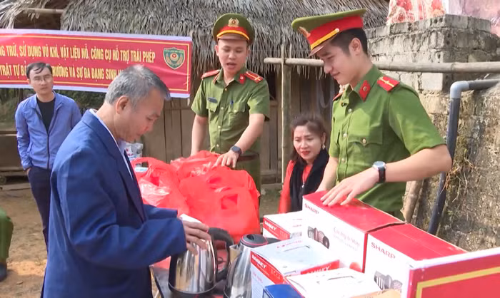 Sáng tạo trong thu hồi súng, vũ khí nguy hiểm -0