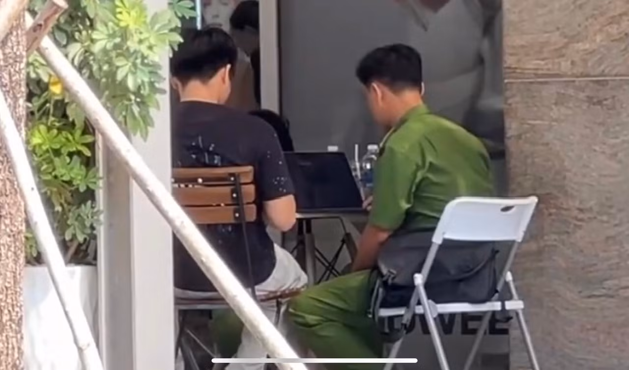 Nghi người chồng trầm cảm sát hại vợ và 2 con rồi tự tử -0