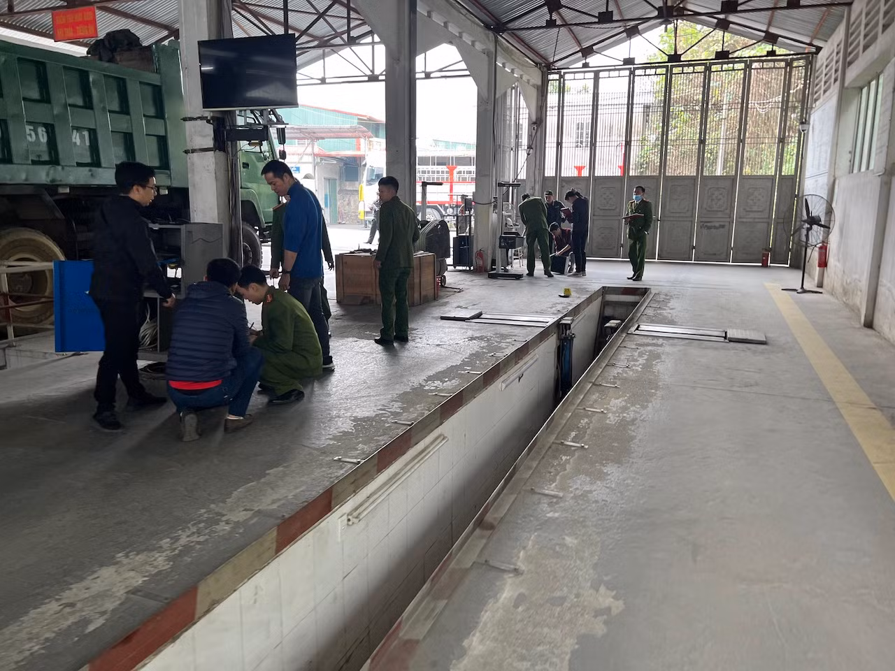 Khởi tố Phó Giám đốc Trung tâm đăng kiểm xe cơ giới 24-01D Lào Cai về hành vi nhận hối lộ -1