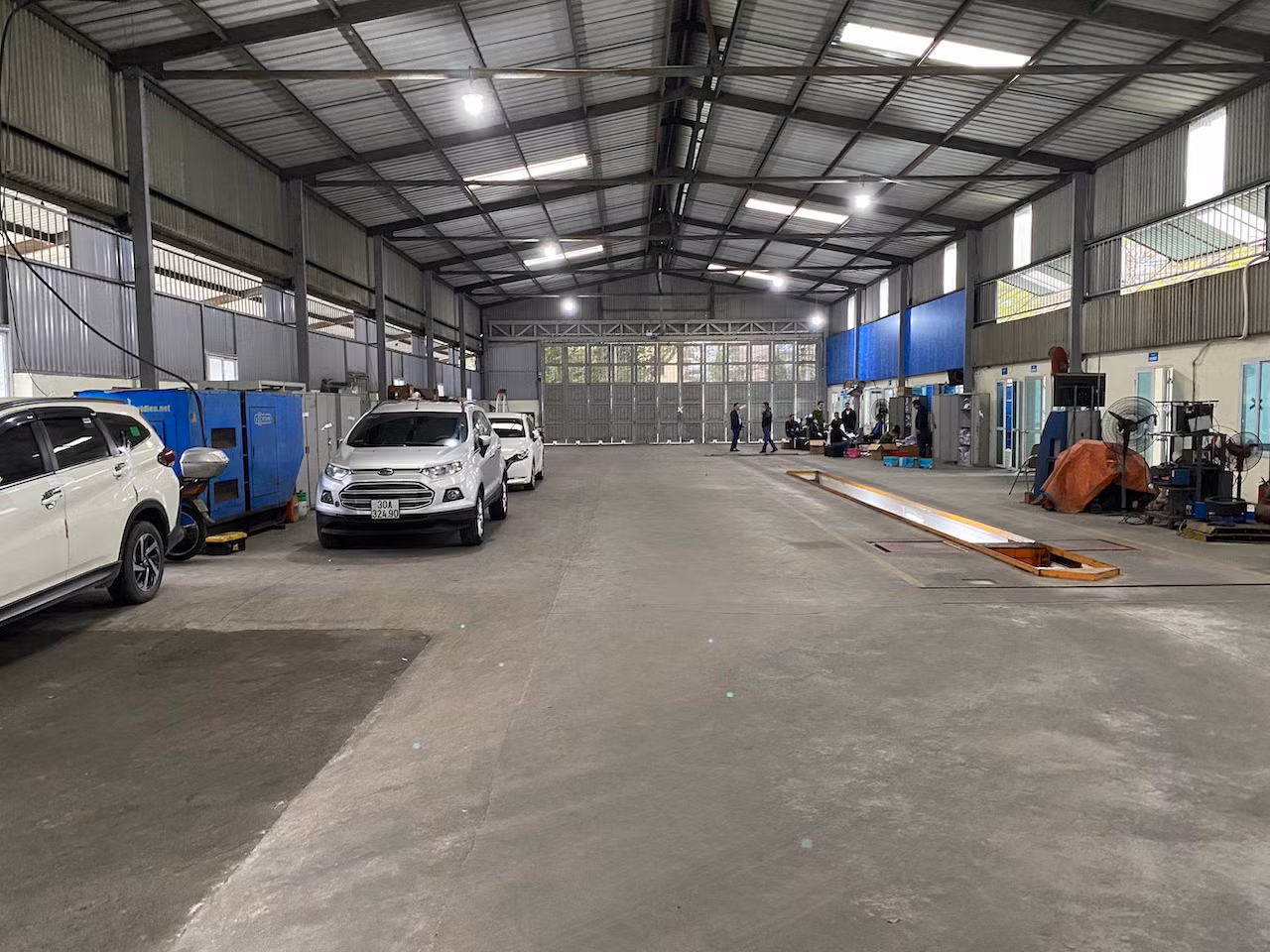Bắt nguyên giám đốc và 2 cán bộ Trung tâm đăng kiểm 29-05V -0