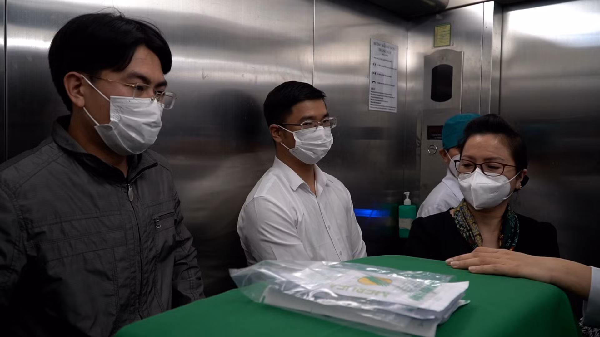 Hành trình trắng đêm ghép tạng xuyên Việt ngay trước Ngày Thầy thuốc Việt Nam -0