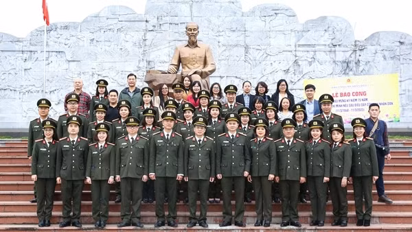 Xúc động tri ân tại nơi khởi nguồn Sáu điều Bác Hồ dạy CAND