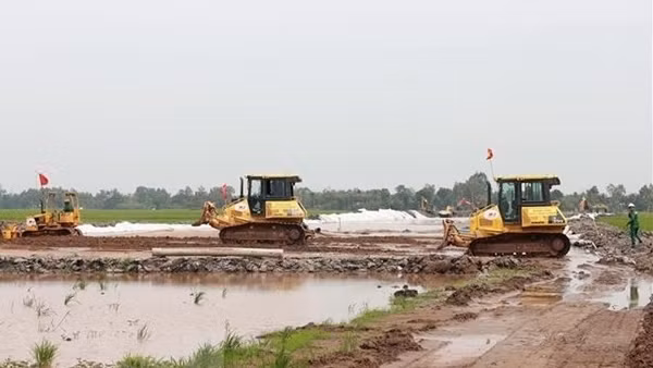 4 dự án giao thông lớn chậm phê duyệt đầu tư