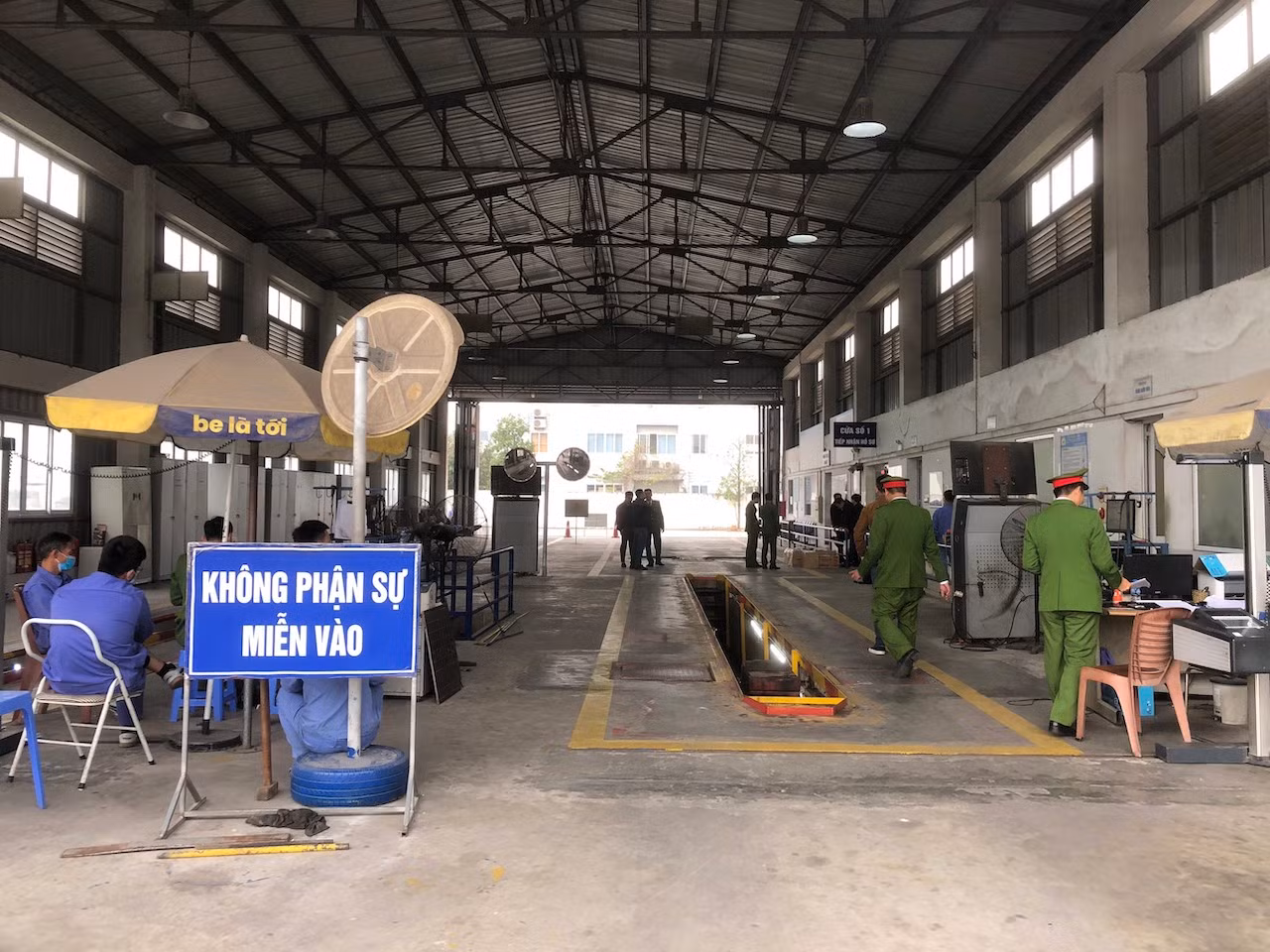 Giám đốc và nhân viên thống nhất lời khai khi làm việc với cơ quan Công an -0
