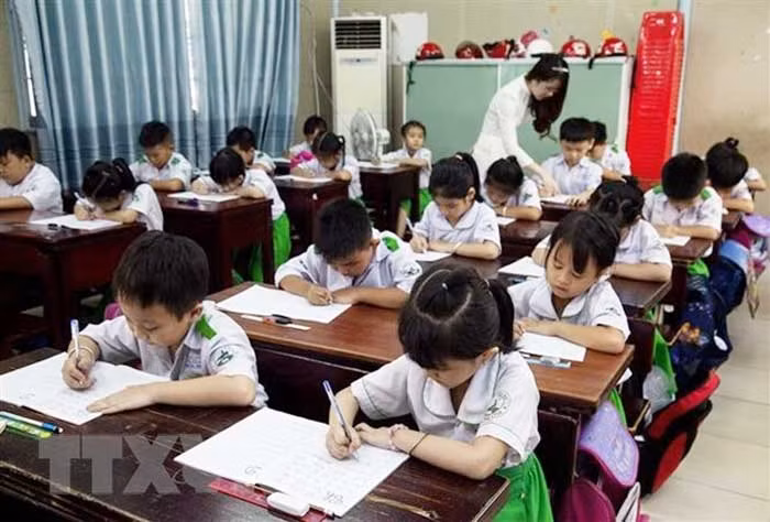 Thực hiện chương trình giáo dục phổ thông mới phù hợp từng địa phương -0