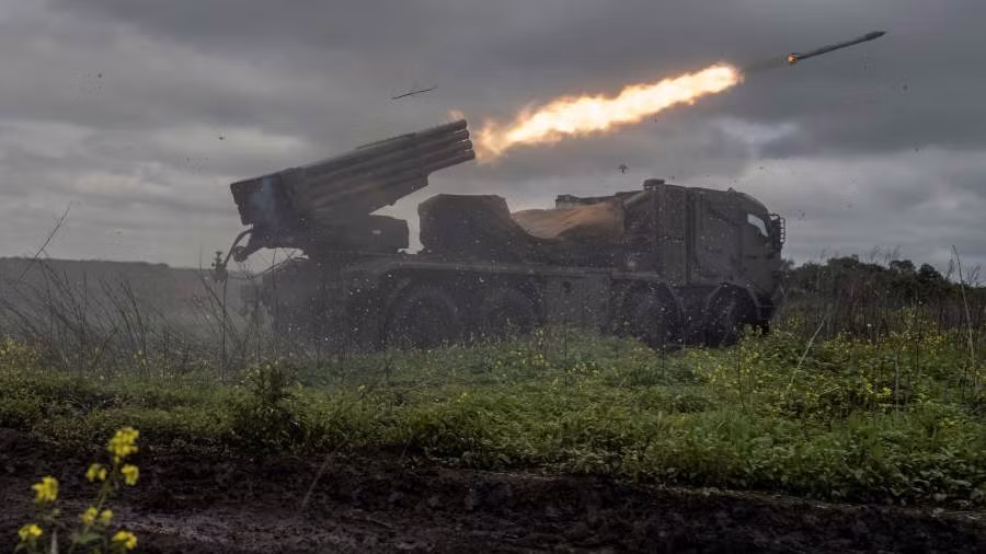 Nga tiến công mạnh mẽ trên mặt trận Donetsk -0
