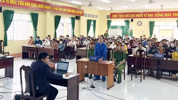 Án chung thân cho kẻ chém chết bạn nhậu