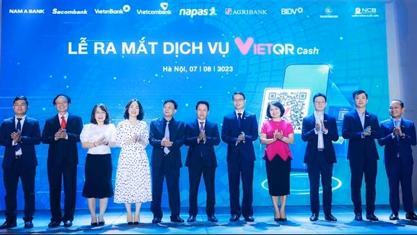 Nam A Bank – tiên phong triển khai dịch vụ rút tiền bằng Vietqr