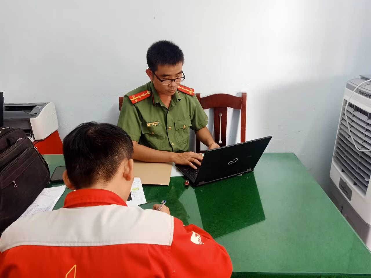Bị xử phạt 7.5 triệu đồng vì xúc phạm lực lượng Công an nhân dân -0