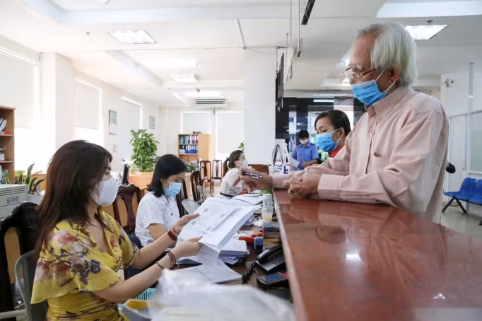 Đảm bảo tốt nhất công tác chi trả lương hưu, trợ cấp BHXH tháng 8/2023 -0