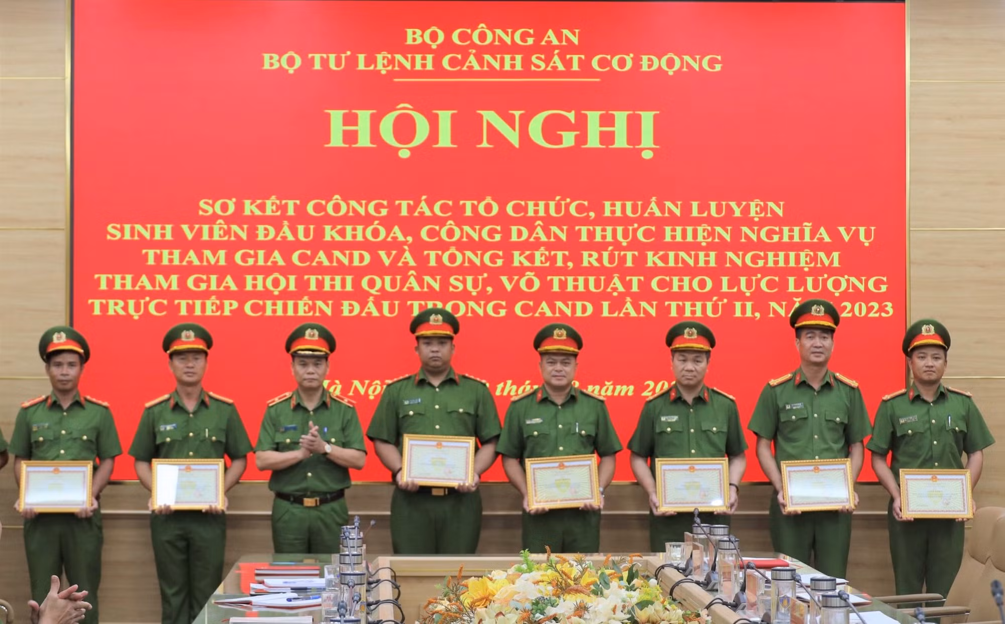 Nâng cao chất lượng công tác huấn luyện, xây dựng lực lượng Cảnh sát cơ động tinh, gọn, mạnh -0