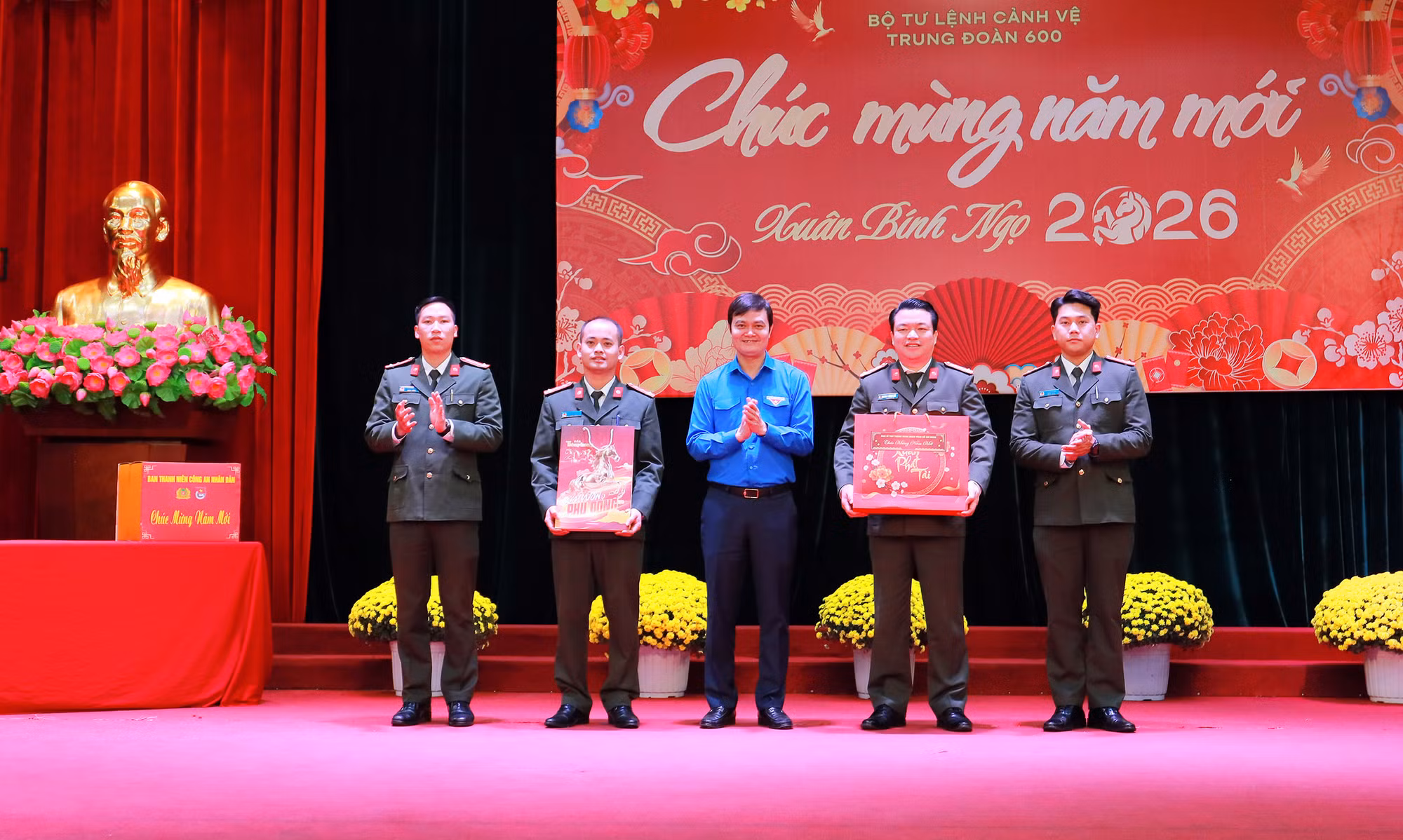 Trung ương Đoàn thăm, chúc tết Trung đoàn 600, Bộ Tư lệnh Cảnh vệ -0