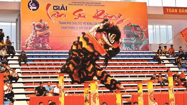 Sắc Xuân trên điệu múa Lân - Sư – Rồng