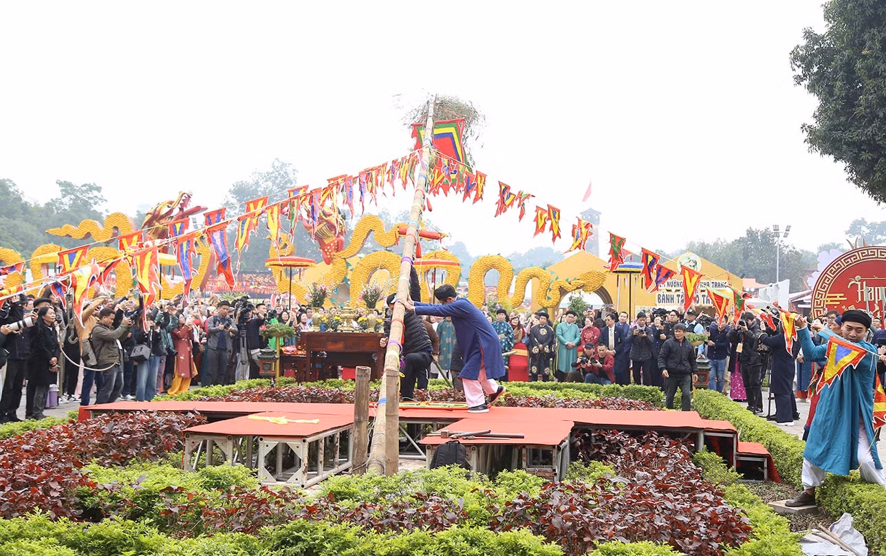 Khai mạc chương trình 