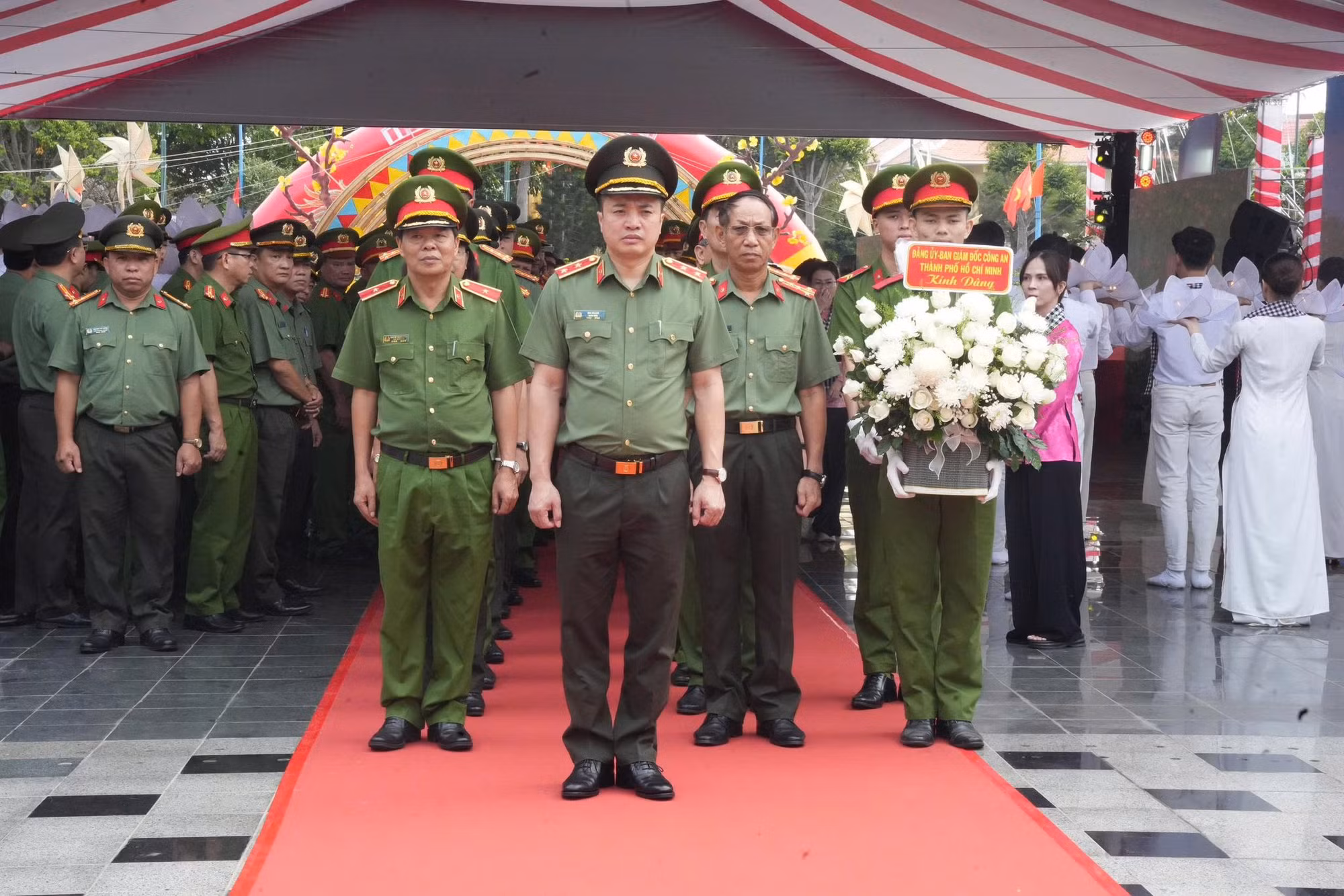Trang trọng lễ Giỗ Anh hùng, Liệt sĩ Võ Thị Sáu -3