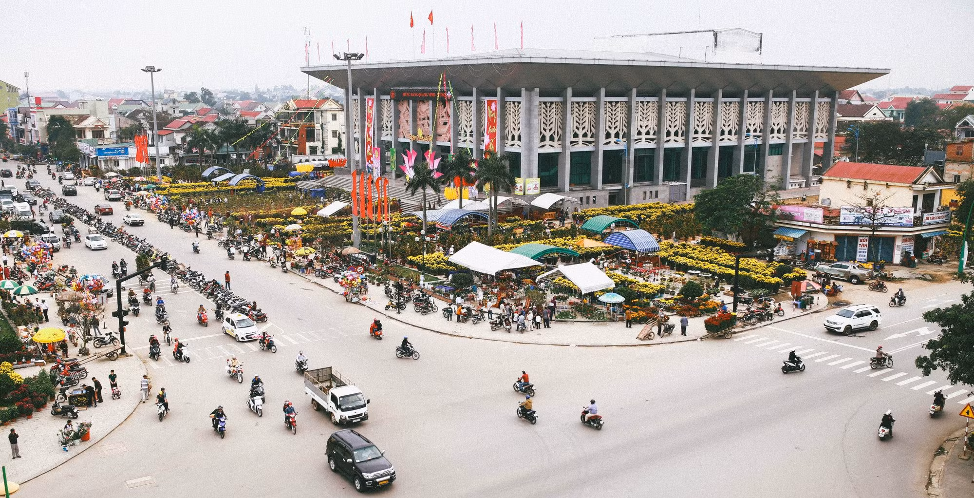 DB50-Nôn nao chợ Tết… -0