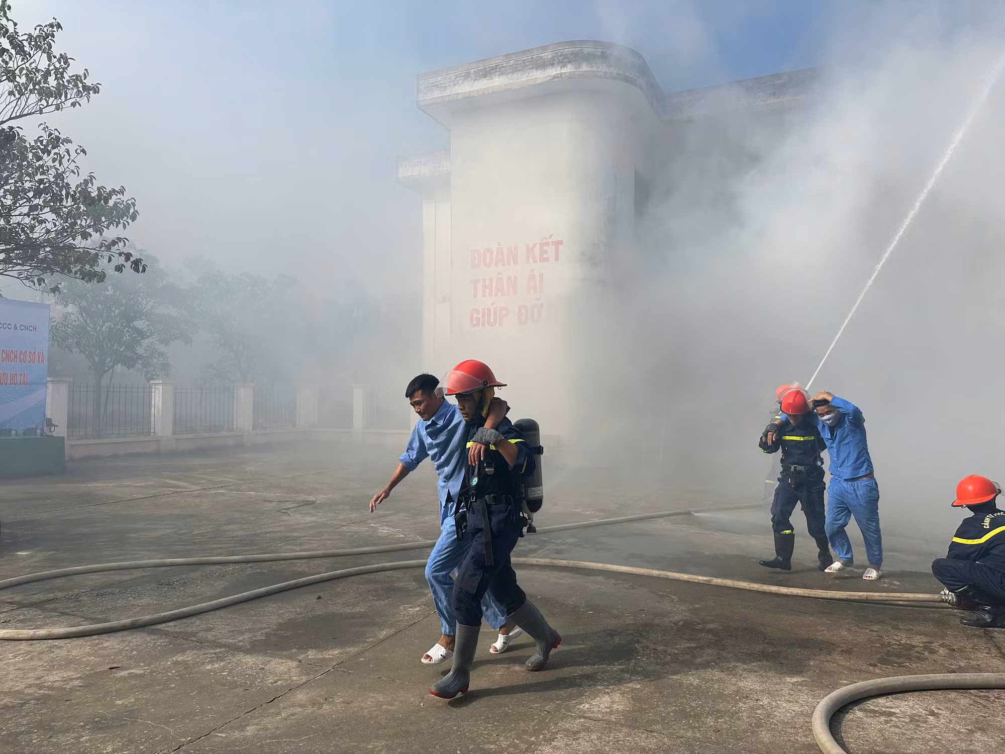 Lớp học “xoá mù chữ” trong Cơ sở cai nghiện: Hành trình nhân văn dưới mái nhà Công an -0