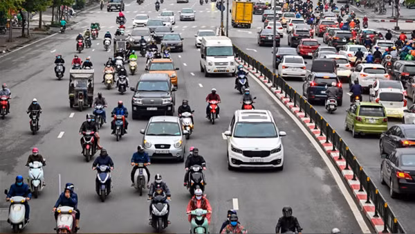 Ý thức văn minh giao thông đang dần chuyển biến