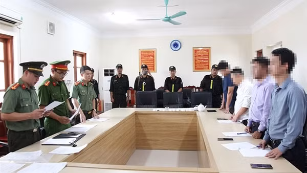 Bắt giam 4 đối tượng trong vụ cấp chứng thư giám định chất lượng giả