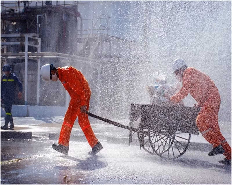 Công ty Cổ phần Nhiệt điện Phả Lại tổ chức thành công diễn tập ứng phó sự cố hóa chất năm 2025 -6