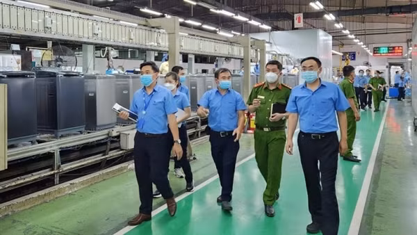 Làm tốt công tác Công đoàn để giữ gìn trật tự trong công nhân, ổn định sản xuất tại các khu công nghiệp