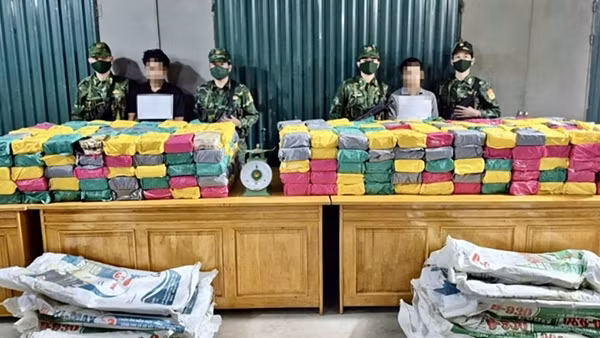 Chặn ma túy, pháo nổ trên vùng “đất lửa”