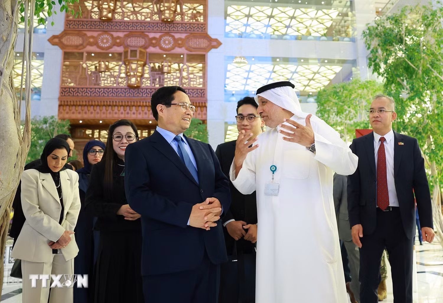 Thủ tướng thăm Tổ hợp lọc hóa dầu Al-zour của Kuwait và làm việc với KFAED -0