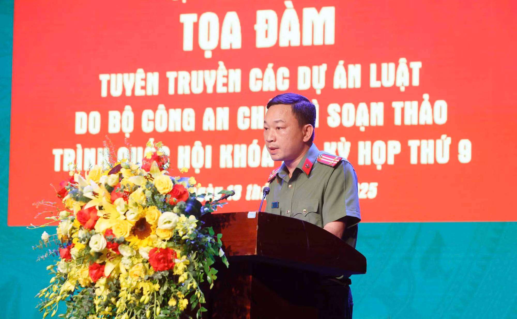 luật -0