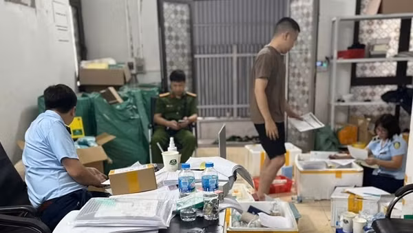 Hà Nội: Phát hiện 3.500 sản phẩm mỹ phẩm nhập lậu