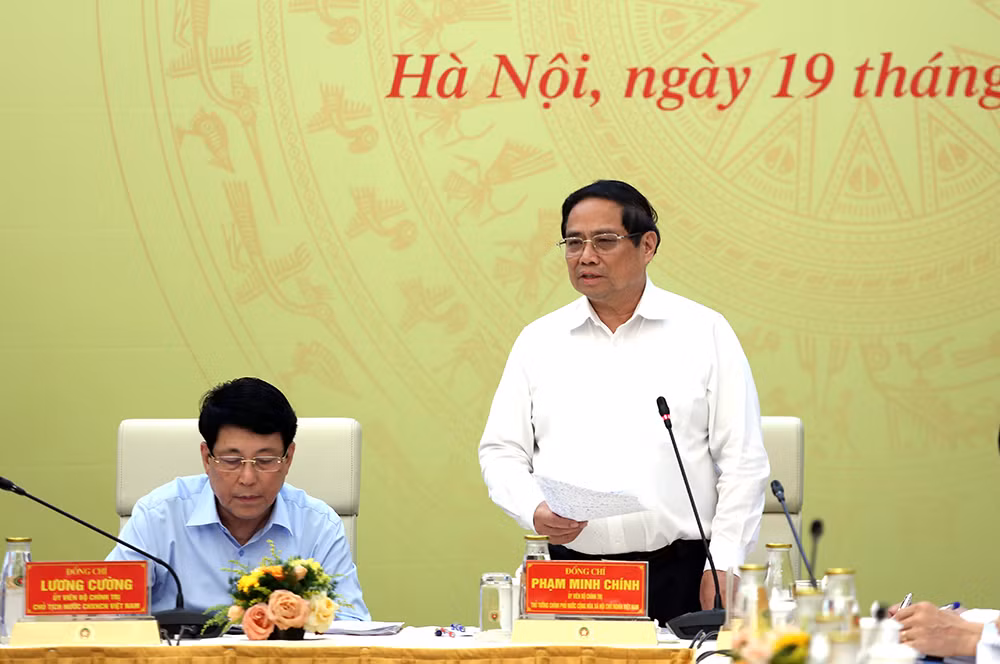Bảo đảm vững chắc môi trường hòa bình, ổn định để thực hiện thắng lợi các mục tiêu chiến lược của Đảng -0