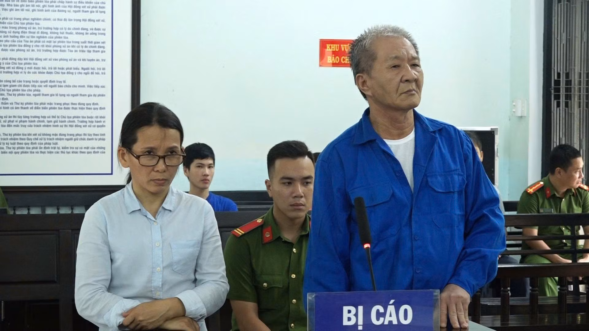 Vợ chồng Việt kiều lừa đưa người đi Mỹ, chiếm đoạt hơn 4 tỷ đồng -0