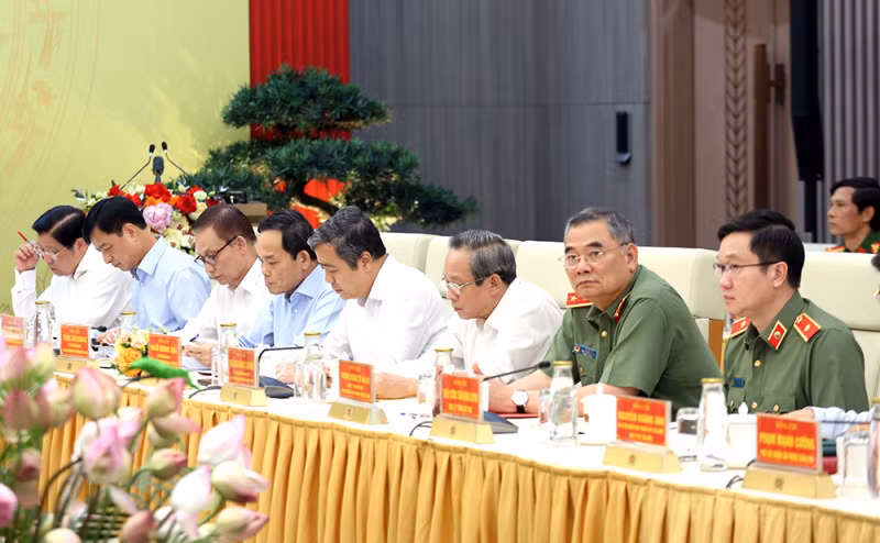 Tổng Bí thư dự và chỉ đạo Hội nghị Đảng ủy Công an Trung ương 6 tháng đầu năm 2025 -0