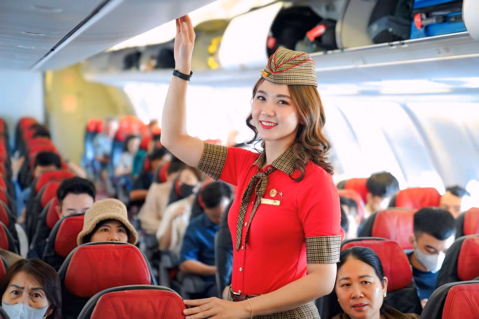 Từ 12h trưa ngày 16/6:&nbsp;Khách hàng có cơ hội mua hàng triệu vé 0 đồng từ hãng hàng không Vietjet -0
