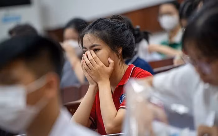 Kỳ thi 2025 và cuộc khủng hoảng khối C: Học sinh đứng trước ngã rẽ khó khăn -0