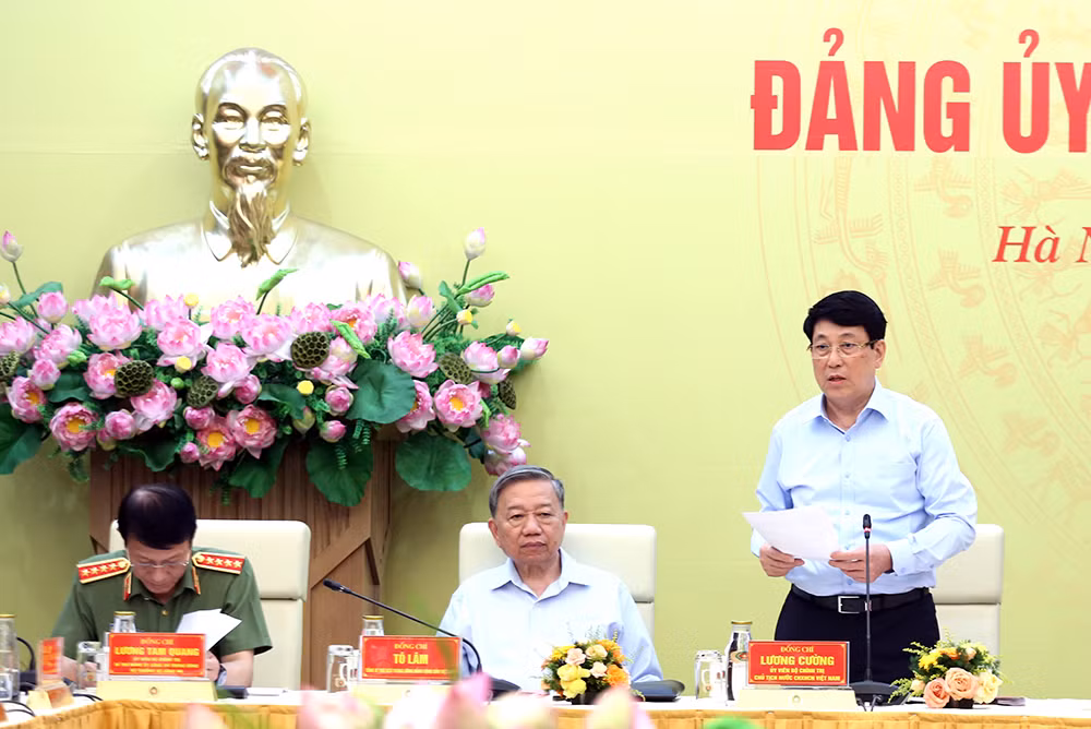 Bảo đảm vững chắc môi trường hòa bình, ổn định để thực hiện thắng lợi các mục tiêu chiến lược của Đảng -0