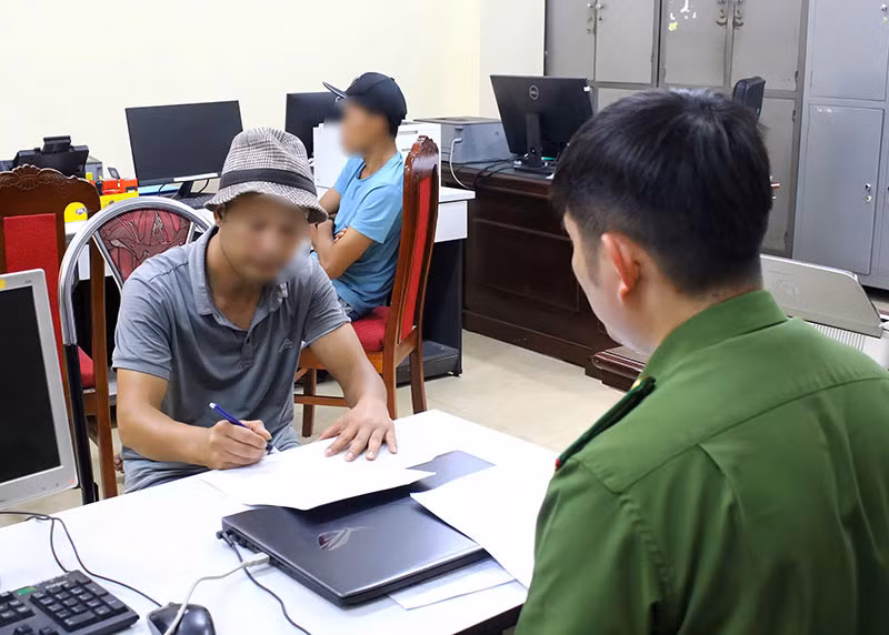 Kịp thời ngăn chặn thực phẩm không rõ nguồn gốc tuồn ra thị trường -0