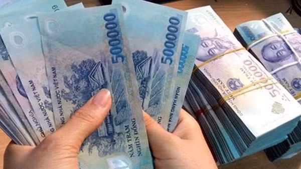 Bắt kẻ cho vay “tín dụng đen” hơn 300%/năm