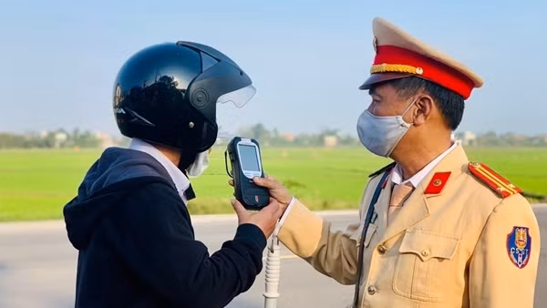 Quyết liệt tuần tra kiểm soát và xử lý nghiêm vi phạm, tai nạn giao thông giảm sâu