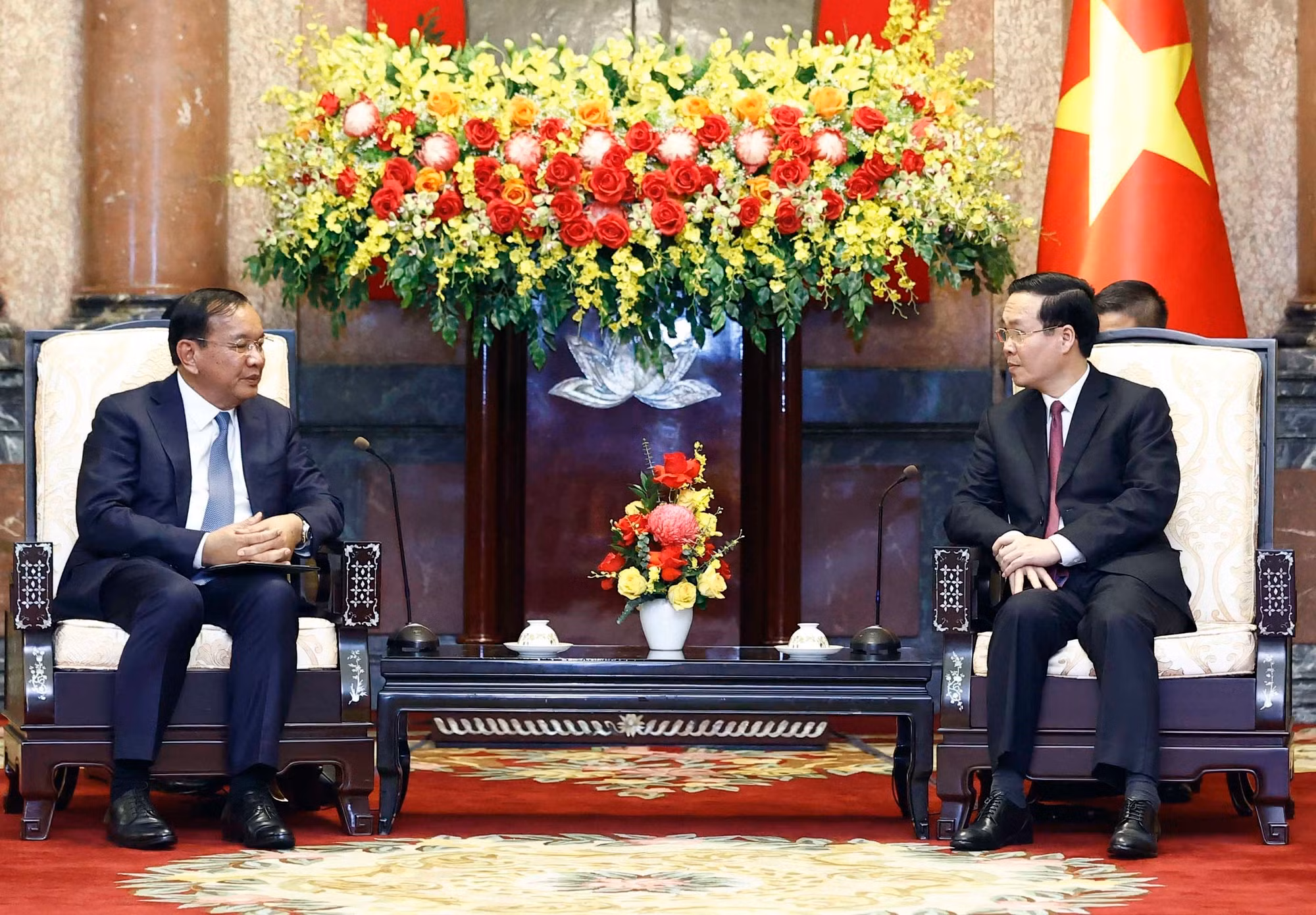 vna_potal_chu_tich_nuoc_vo_van_thuong_tiep_pho_thu_tuong_bo_truong_ngoai_giao_va_hop_tac_quoc_te_campuchia_6639023.jpg -0