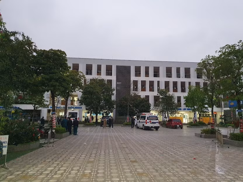 Hàng chục học sinh tiểu học ở Hà Nội nghi bị ngộ độc sau chuyến dã ngoại -0