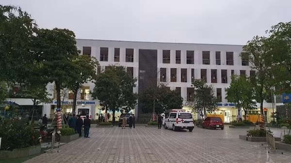 Hơn 50 học sinh tiểu học ở Hà Nội nghi bị ngộ độc sau chuyến dã ngoại