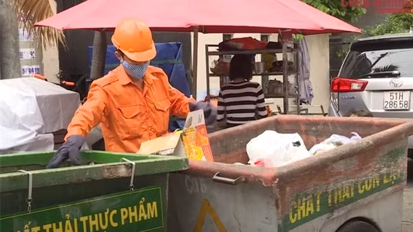 Chế độ BHYT cho công nhân vệ sinh môi trường