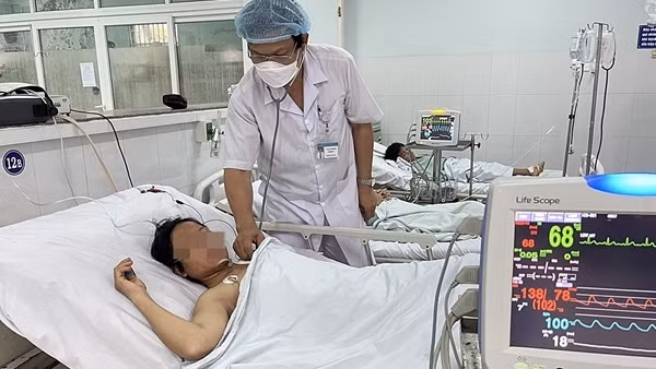 Các bệnh nhân bị ngộ độc "cá chép muối ủ chua" giờ ra sao?