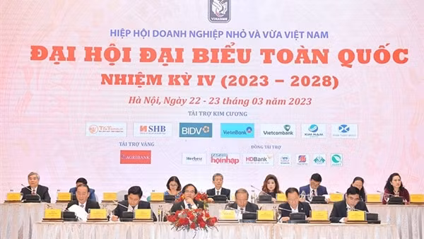 Chủ tịch HĐQT SHB Đỗ Quang Hiển làm&nbsp;Phó Chủ tịch Hiệp hội Doanh nghiệp nhỏ và vừa Việt Nam