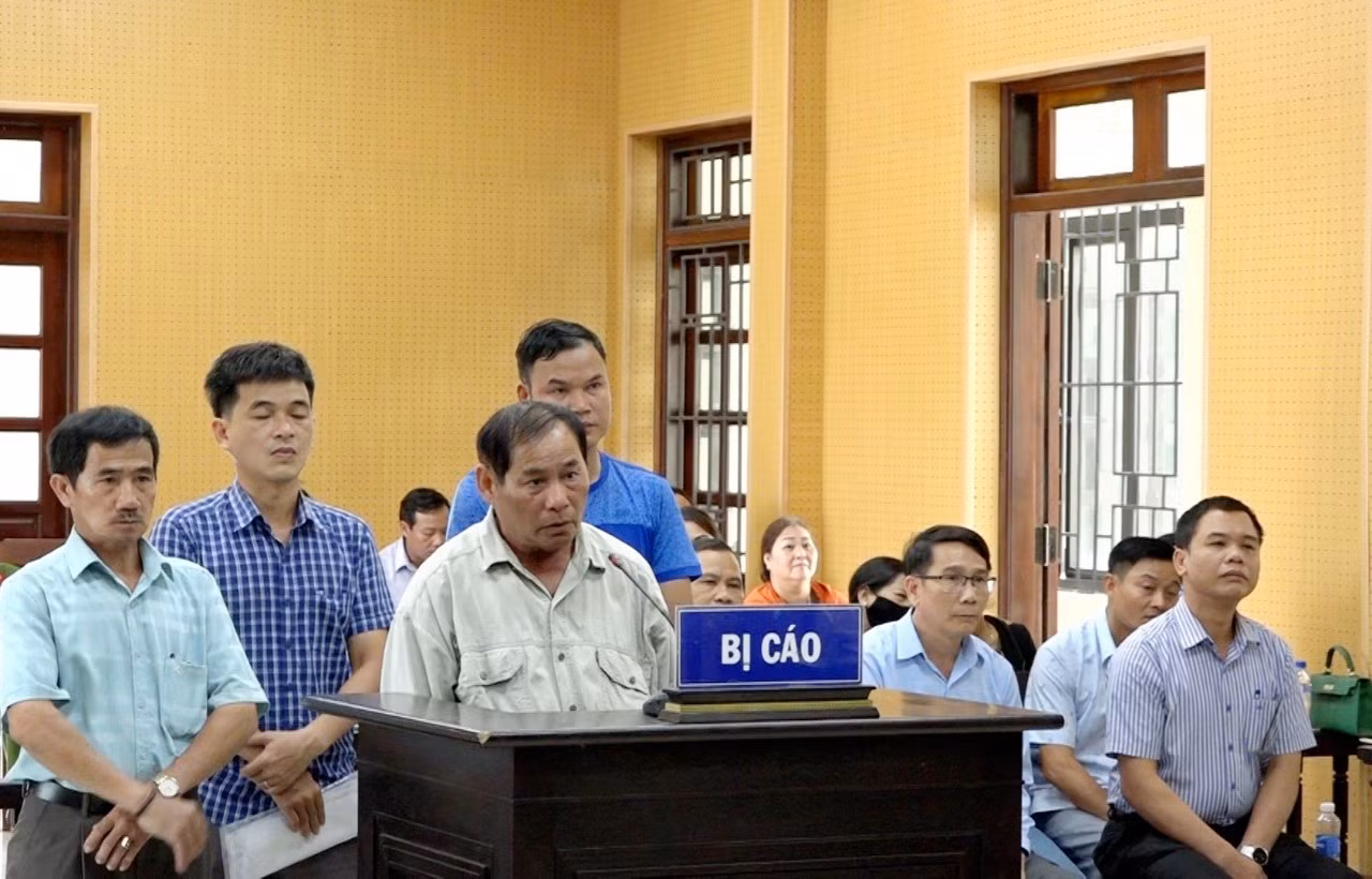 Bác kháng cáo của Cựu bí thư huyện ủy Sơn Tây -0